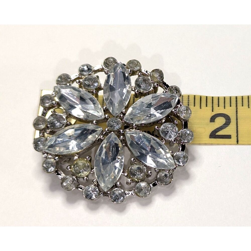 Round Marquise Rhinestone Flower Brooch - Picture 6 of 6
